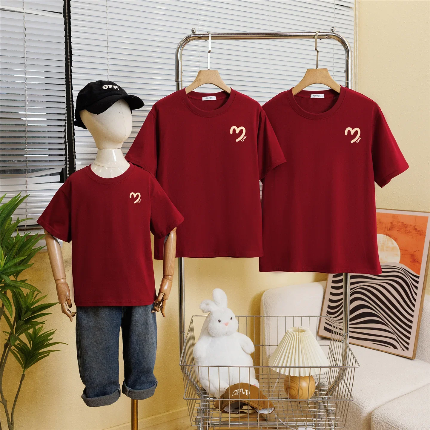 2026 Summer Family Matching Outfits Red Heart Print T-Shirt 3-4PCS Casual Family Photo Outfit for Mom Dad Kids Soft Cotton