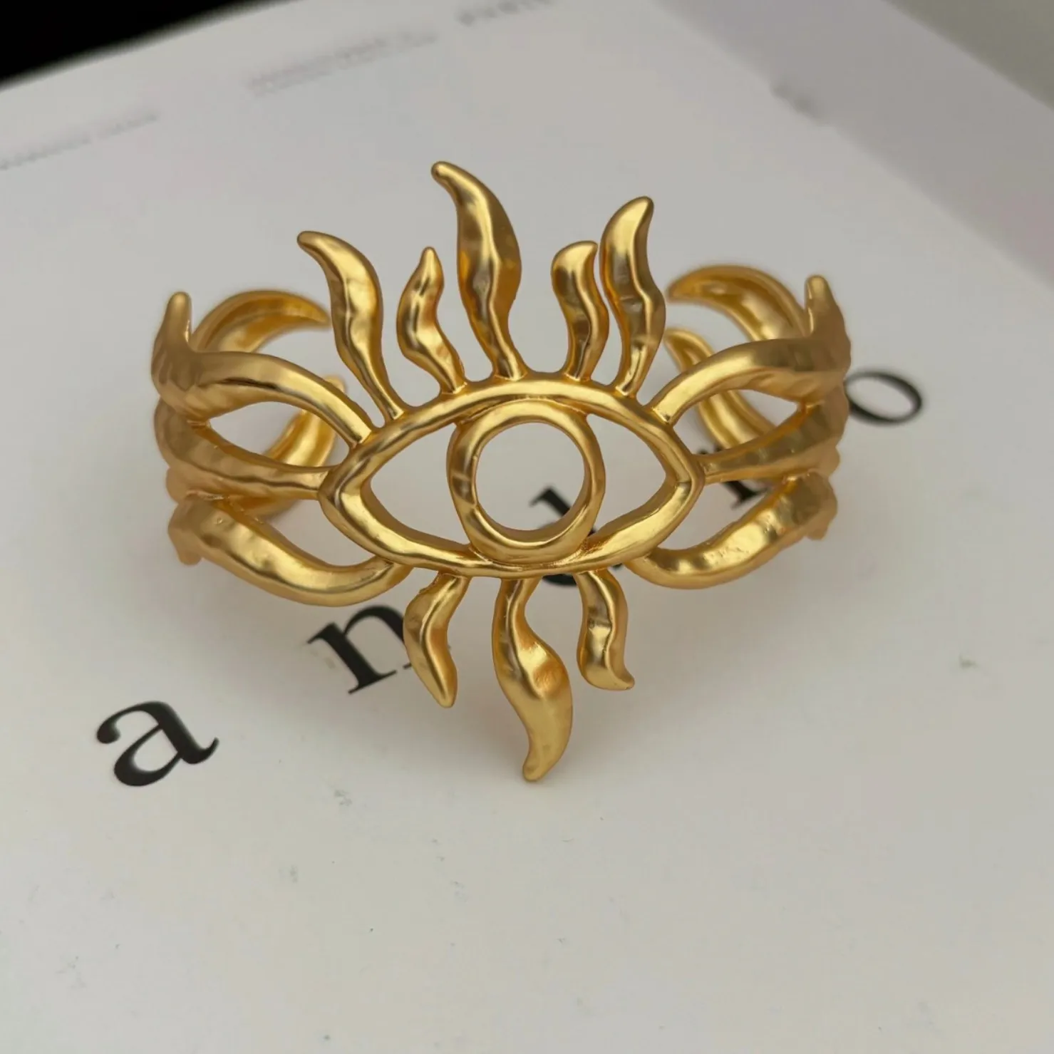 Vintage Devil's Eye Bracelet Personalized Exaggerated Retro Demon Eyes Copper Bangle for Women Jewelry Gifts High Quality