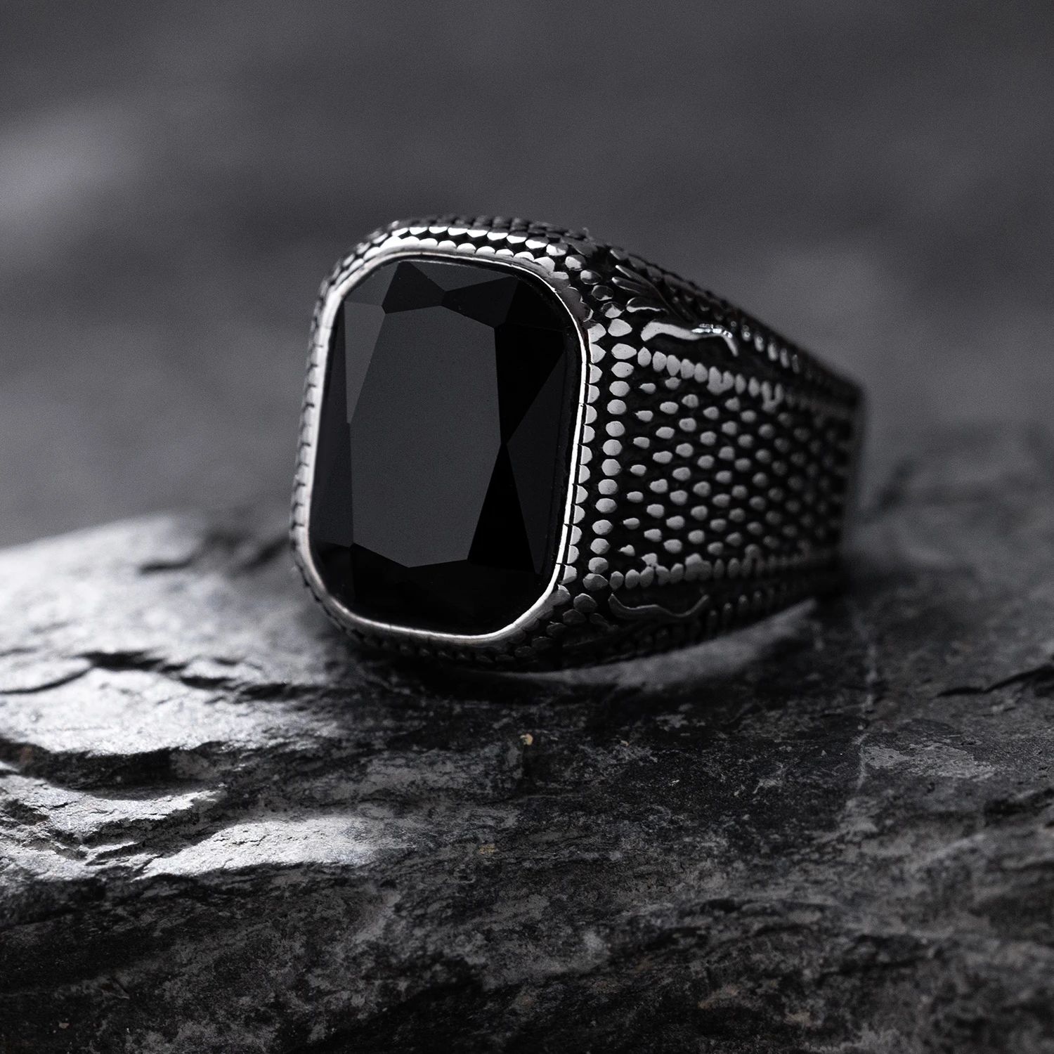 Vintage Style 316L Stain Steel Men\'S Ring, Square Faceted Synthetic Faux Gemstone, Fashion Retro Pattern, Single Ring Jewelry