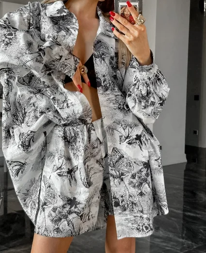 

2025 Sexy Elegant 2 Piece Sets Womens Outfits Spring New Loose Printed Four Sided Elastic Versatile Short Set Womens Clothing