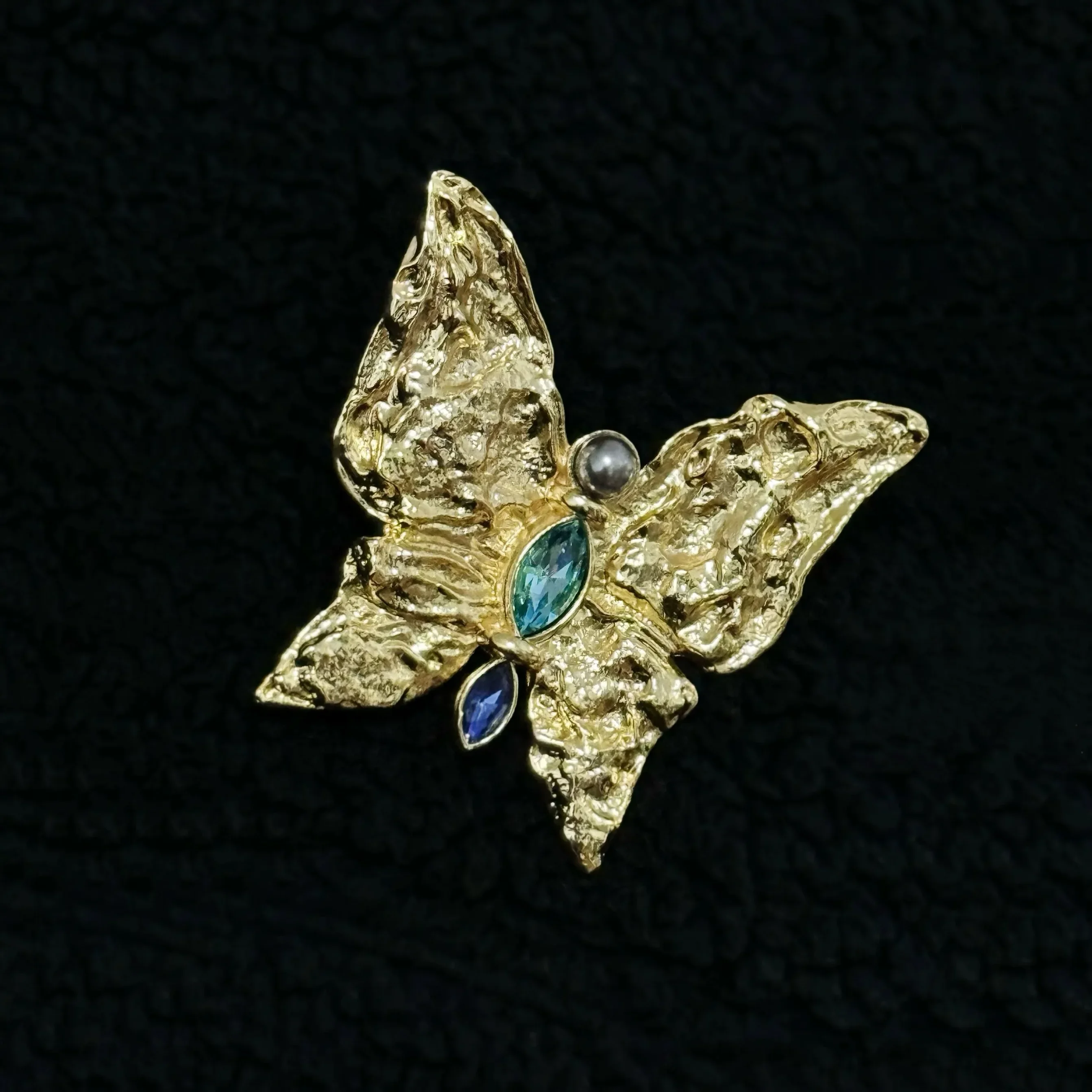 Vintage Designer Gold Butterfly Brooch Woman Luxury Jewelry Trend