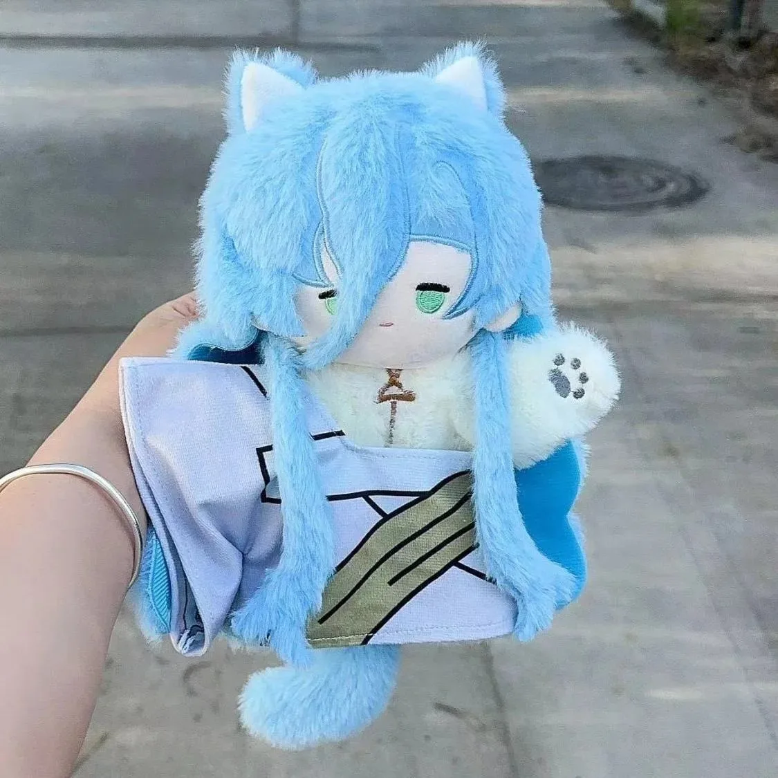 25cm Game Reverse:1999 Regulus Druvis III Thirty-Seven Cosplay Hand Puppet Plush Movable Finger Anime Gift