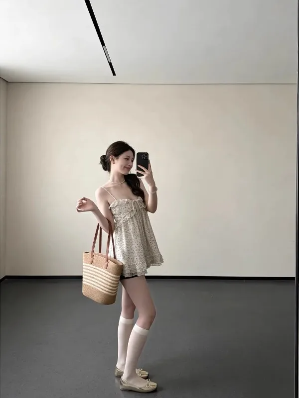 Sweet Floral Tie-Detail Halter Top Women's Summer New Style Quality Lace Trimmed Vest Large Size Commute Style Casual Wear
