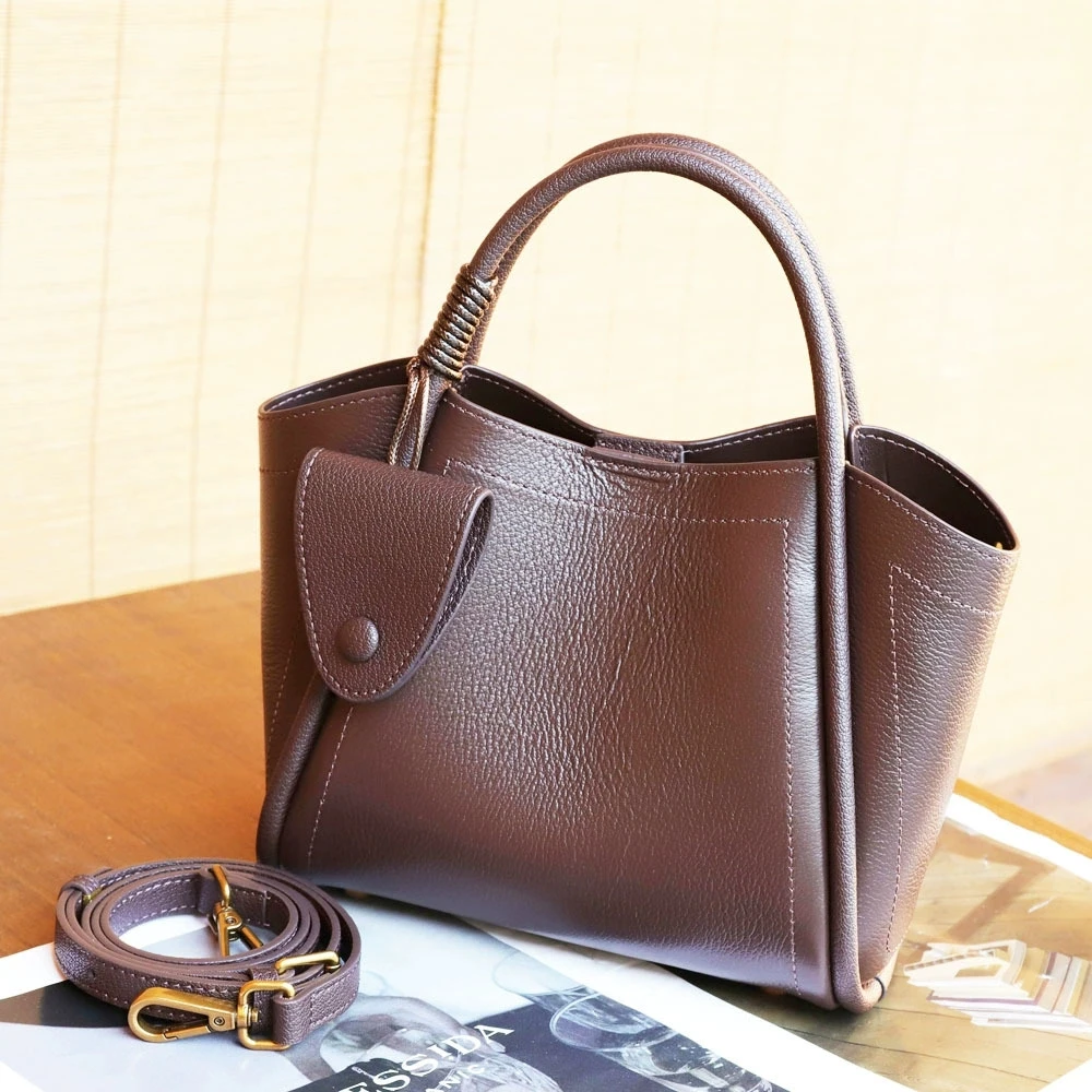 

2026 New Oilwax Genuine Leather Top-Handle Bag Young Girls Cow Leather Handbag Small Fashion Ladies Shoulder or Crossbody Bags