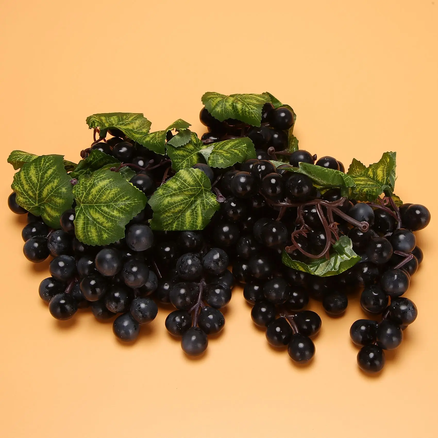 RIRI 10 مجموعات من العنب الأسود الاصطناعي من الفاكهة المزيفة للمنزل والمطبخ وحفلات الزفاف والتصوير الفوتوغرافي