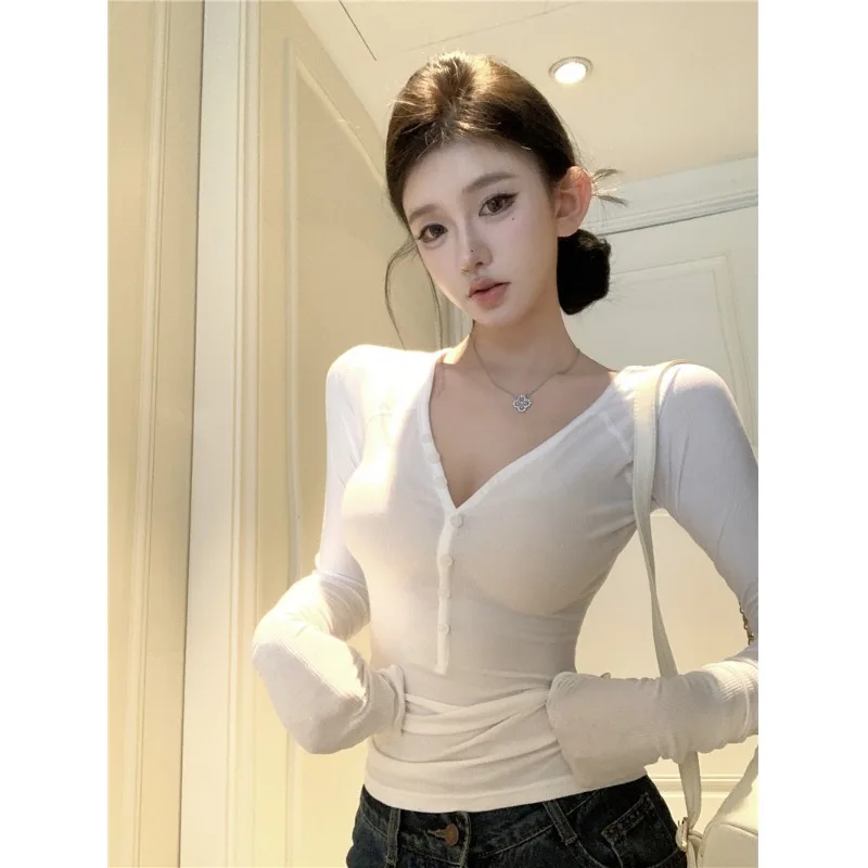 Slim Fit Casual Long Sleeve V-Neck T-Shirt American Retro Style Base Layer Shirt for Women Breathable Comfortable Cotton Poly...