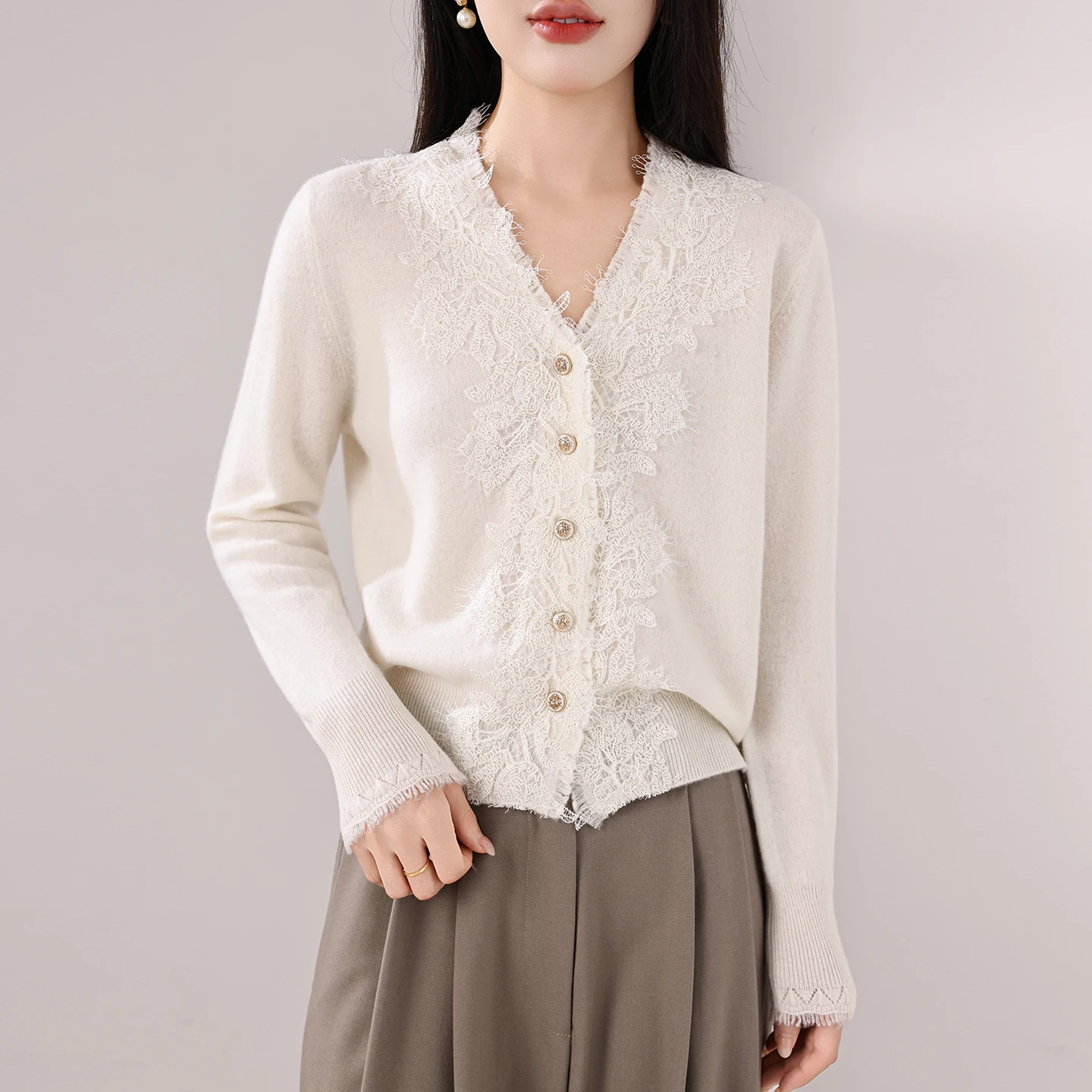 Autumn Winter Women's 100% Merino Wool Sweater V Neck Scalloped Lace Panel Graceful Refined Cardigan Sweater Knit Outerwear