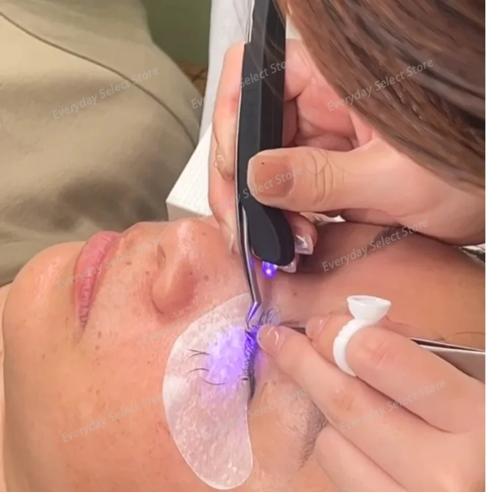 New Wireless Handheld Mini UV Lamp, Fast Curing Light for Eyelash Extension Grafting UV Glue