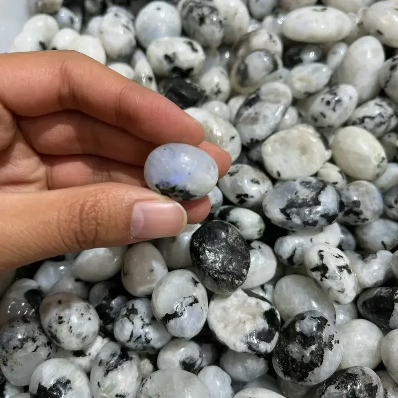 

Натуральный кристалл, маленький черный точечный лунный камень, полированный синий светлый камень для изготовления ювелирных изделий