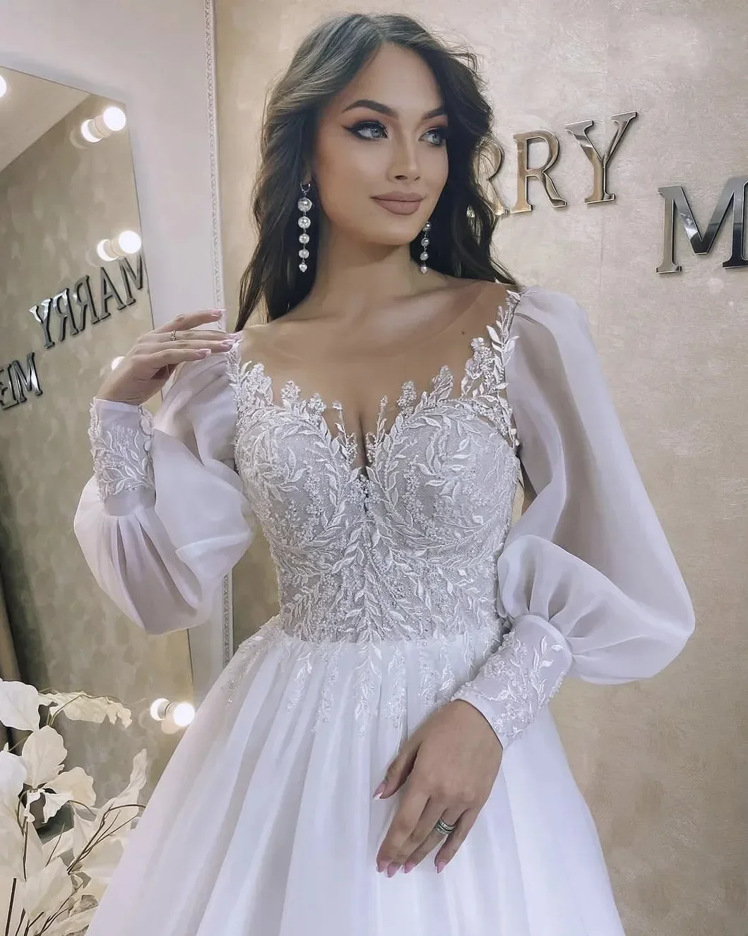 Vestido de novia de lujo para mujer, calcomanía con cuello en V, manga larga, acampanada, longitud hasta el suelo, elegante, simple, romántico, playa, fiesta nupcial