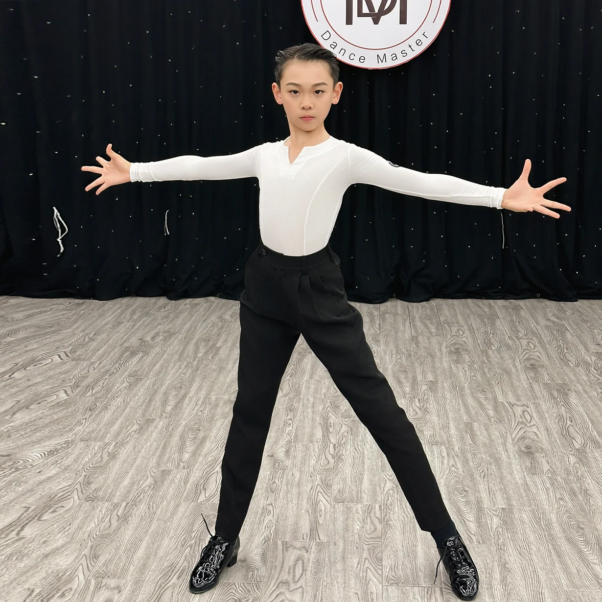 

Новинка 2025, костюмы для латинских танцев для мальчиков, брюки для латинских танцев с длинными рукавами, костюм для чача, румбы, танго, детская одежда для латинских танцев XH3885