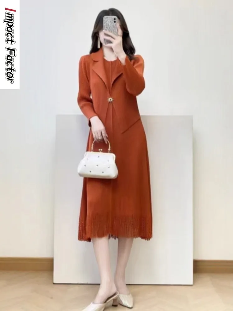 

Miyake со складками, новинка осени 2023, жилет со складками из рыбьей чешуи, юбка с бахромой + блейзер, модный темпераментный комплект из двух предметов