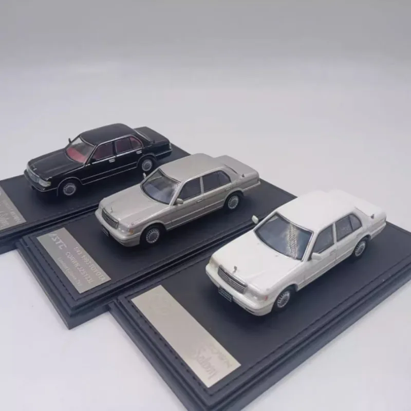 

1:43 Scale CROWN Limited Edition Alloy Simulation Metal Car Model Static Collection Decorated Holiday Gifts Toys