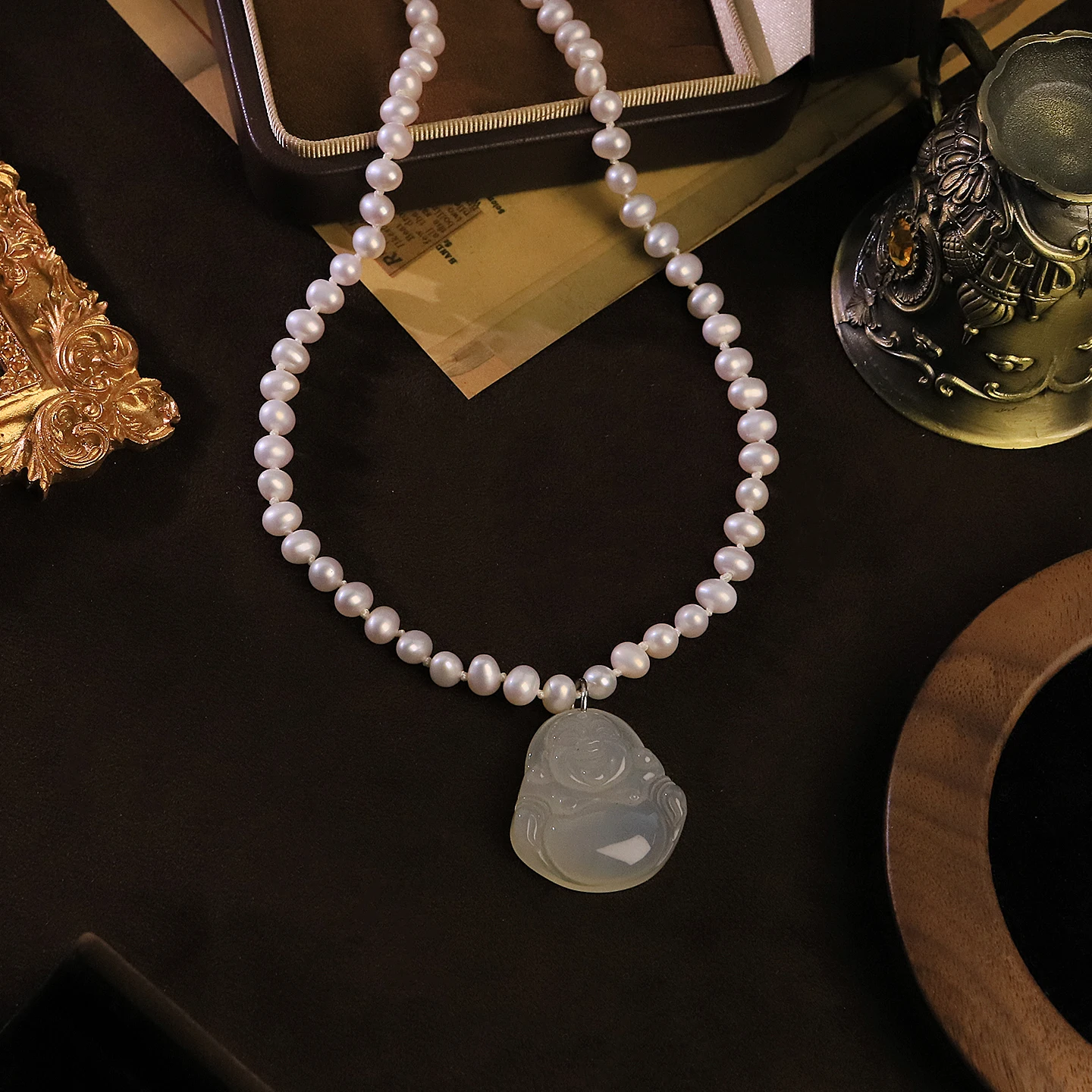 Real Freshwater Pearl Necklace with Agate Laughing Buddha Pendant for Women Daily Gifts Statement Pearl Necklace Fashion Jewelry