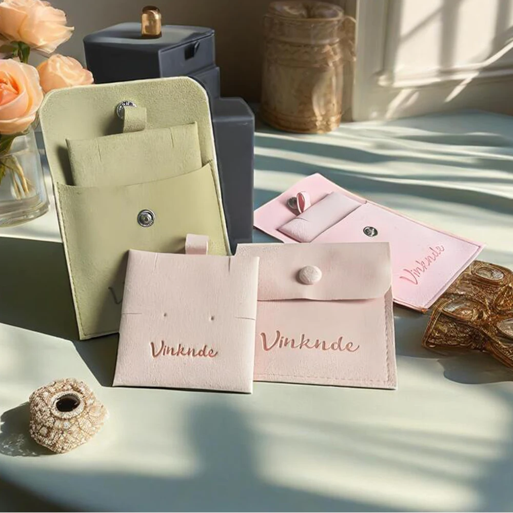 

Bulk Custom Logo Button Pouch Peach Beige Microfiber Bags Bracelet Earrings Makeup Jewelry Packaging Gift Boxes with Insert Card