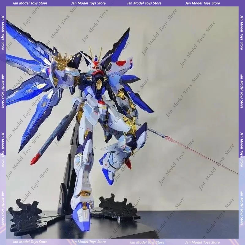 New Daban 8802S MG 1/100 Assembly Model Kit Strike Freedom MB Soul Blue Ver Style Color Action Figures Robot Plastic Model Toys