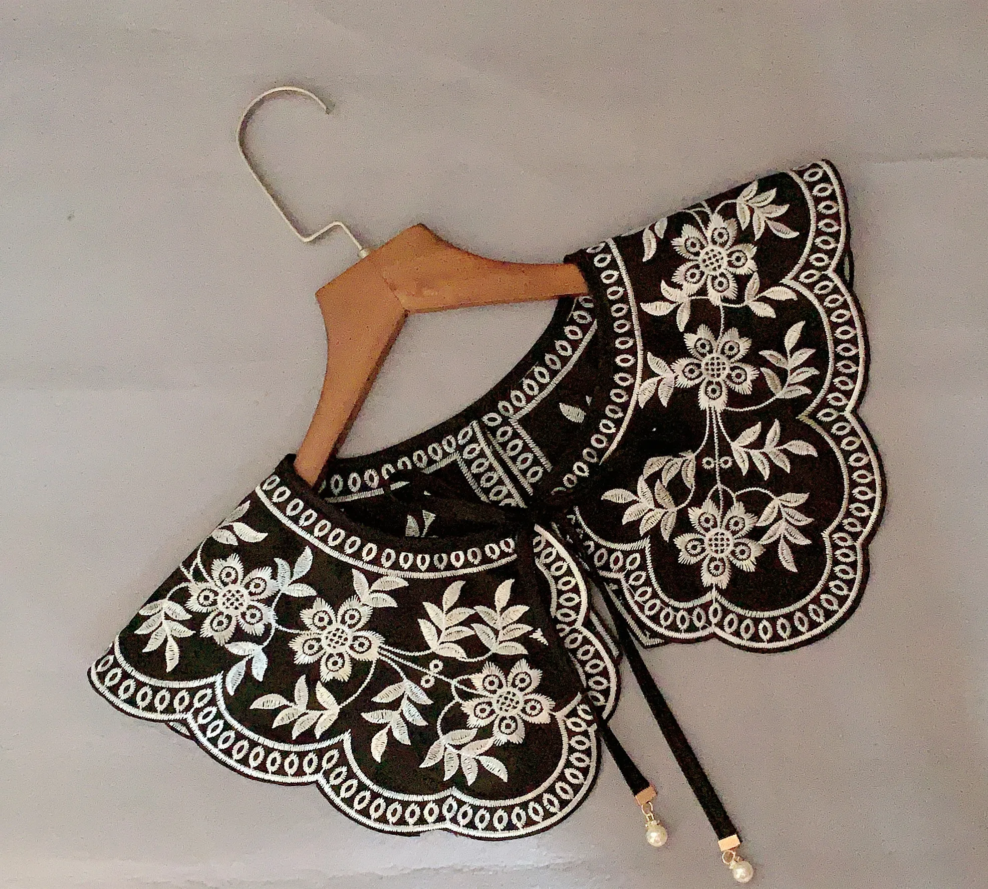 Black Embroidered Fake Collar Women's Versatile Decorative Shawl Spring Summer New Style Retro Chinese Style Knot Design Neck...