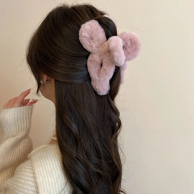 Autumn Winter New Solid Color Plush Grab Clip Hairpin Back Head Hair Shark Clip Girlfriends with Gentle Fashion Hair Accessories
