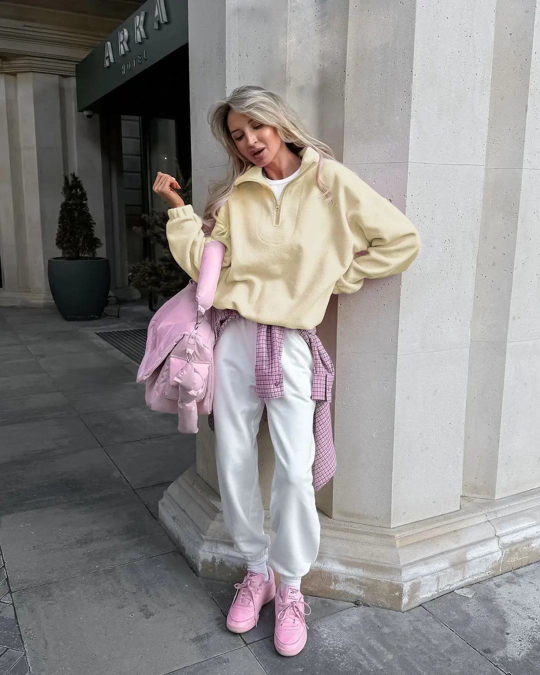 Modischer Sweatshirt mit Stehkragen aus Fleece für Damen, Herbst-Winter, einfarbig, lockerer Pullover, lässige Damenmode, halber Reißverschluss, Streetwear – Detail 7
