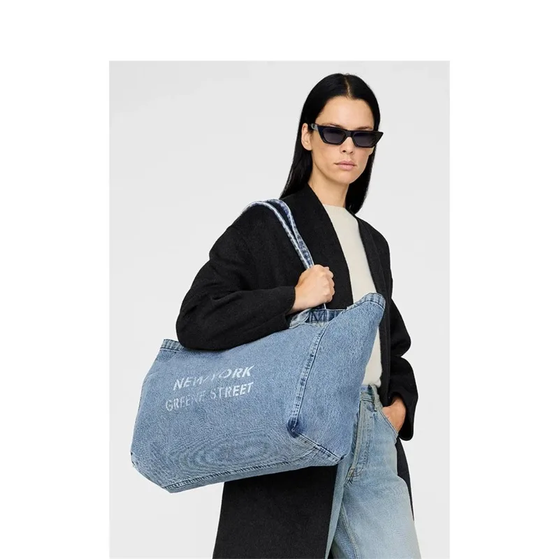 

Women's denim canvas handbag, large capacity, shopping bag, casual art handbag with letters, American style,