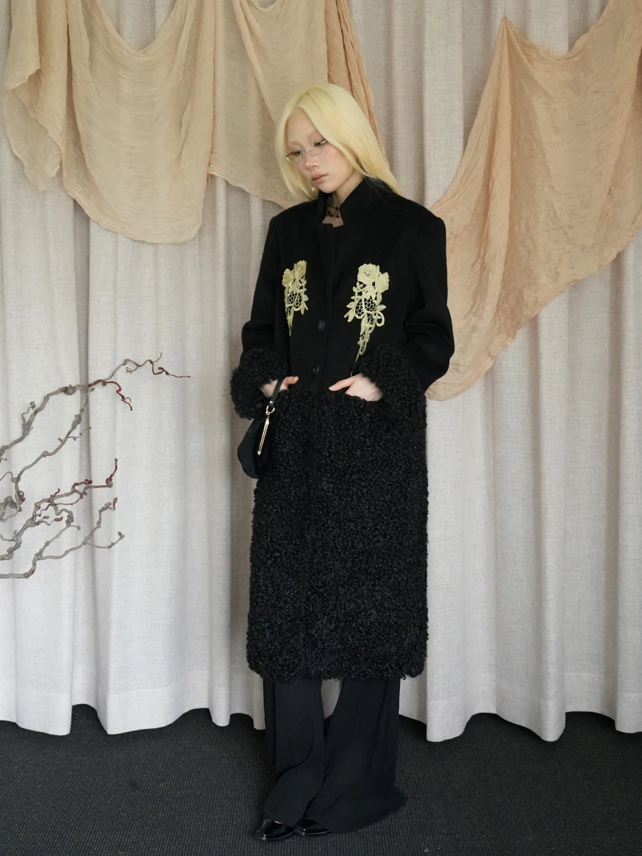 

Оригинальное китайское шерстяное пальто с вышивкой и цветочным пэчворком Bybye Simptic Commute, прямого кроя, с длинными рукавами