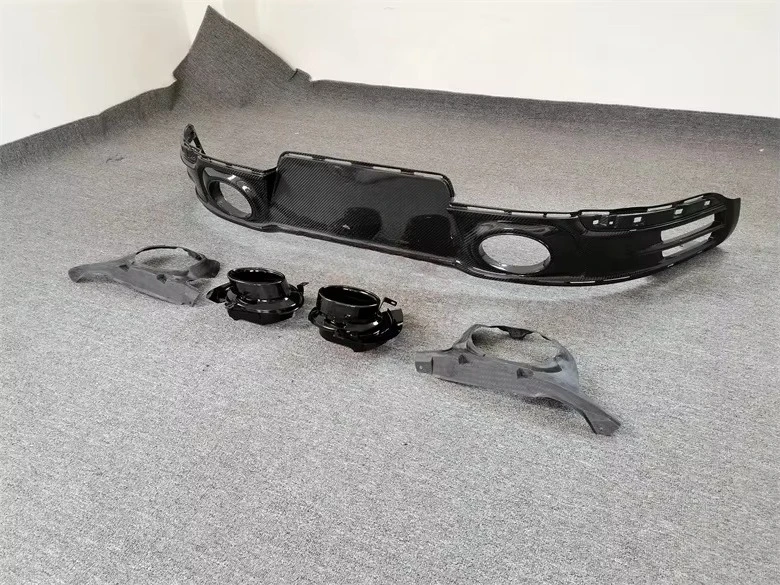 SD Style Dry Carbon Fiber Rear Diffuser Rear Lip  911 992 Carrera view 5