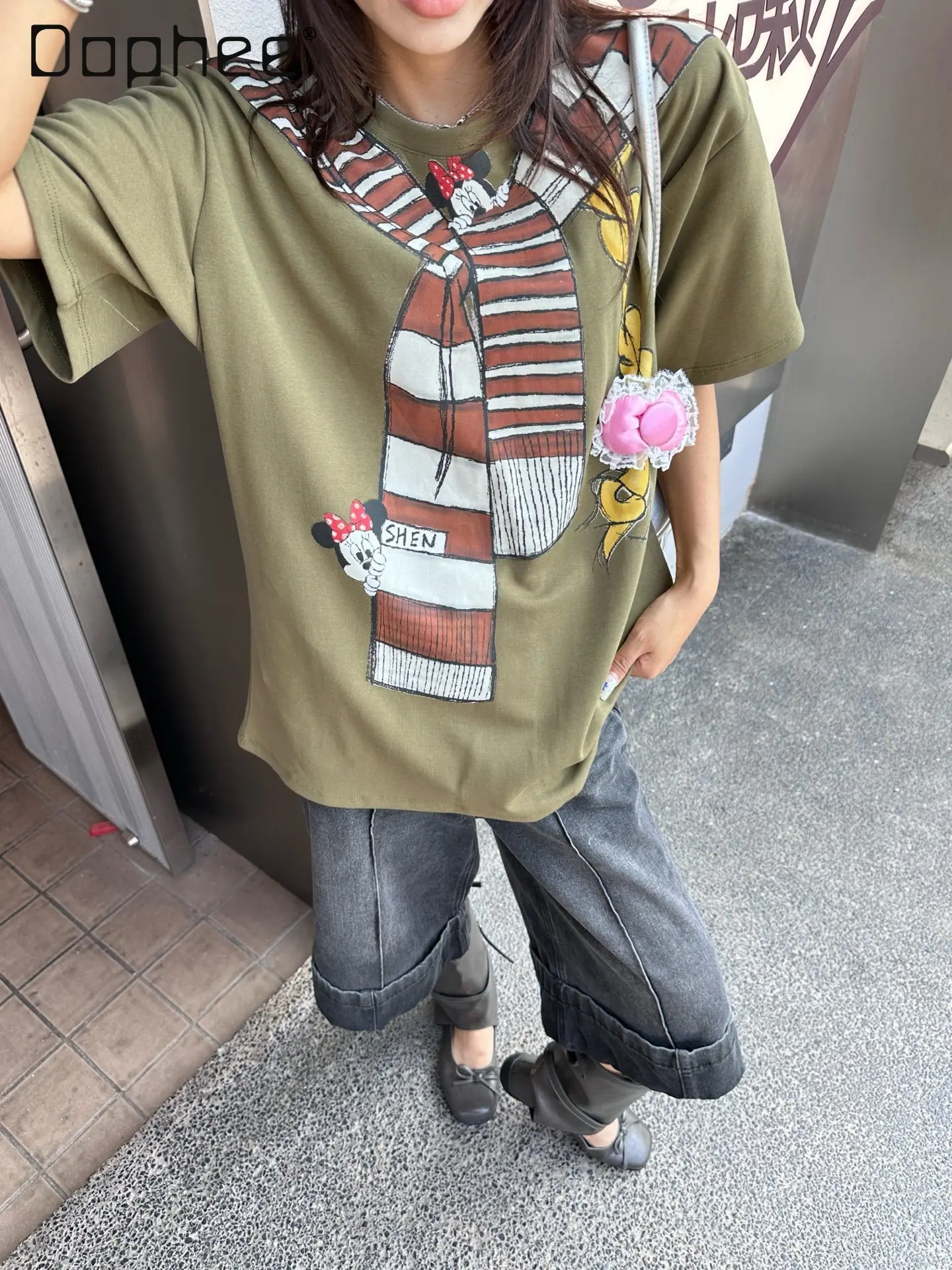 

Spring and Summer New Korean Fashion Hand-painted Cartoon Printed Top Age-reducing Versatile Loose Short-sleeved T-shirt