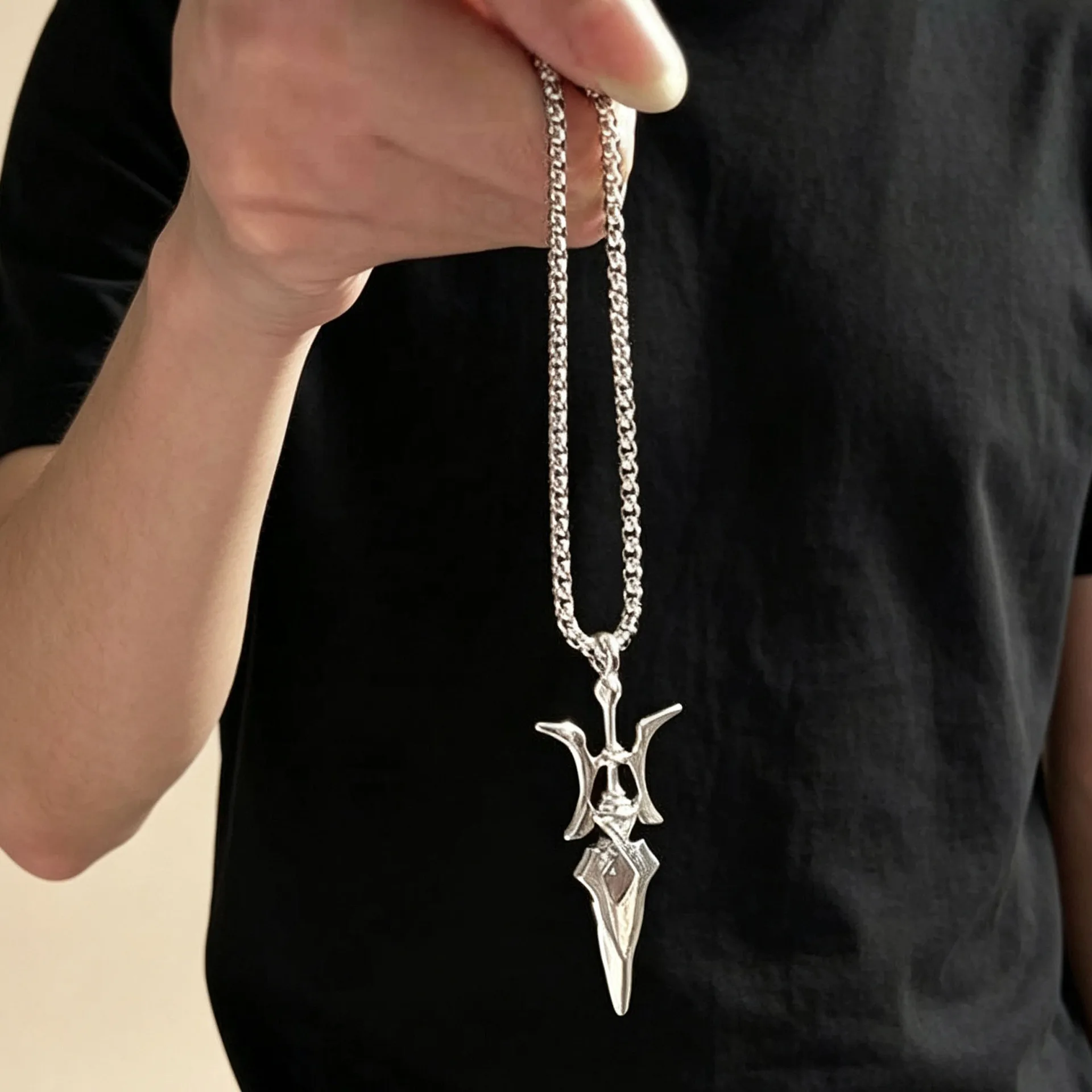 Anime Death Note Misa Amane Halberd Pendant Necklace Cosplay Halloween Costume Accessory Gothic Jewelry Unisex Gift