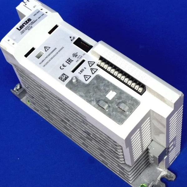 

I510 Unfrequency I51ae175f10v10000s Совершенно новый оригинальный Spot Plc