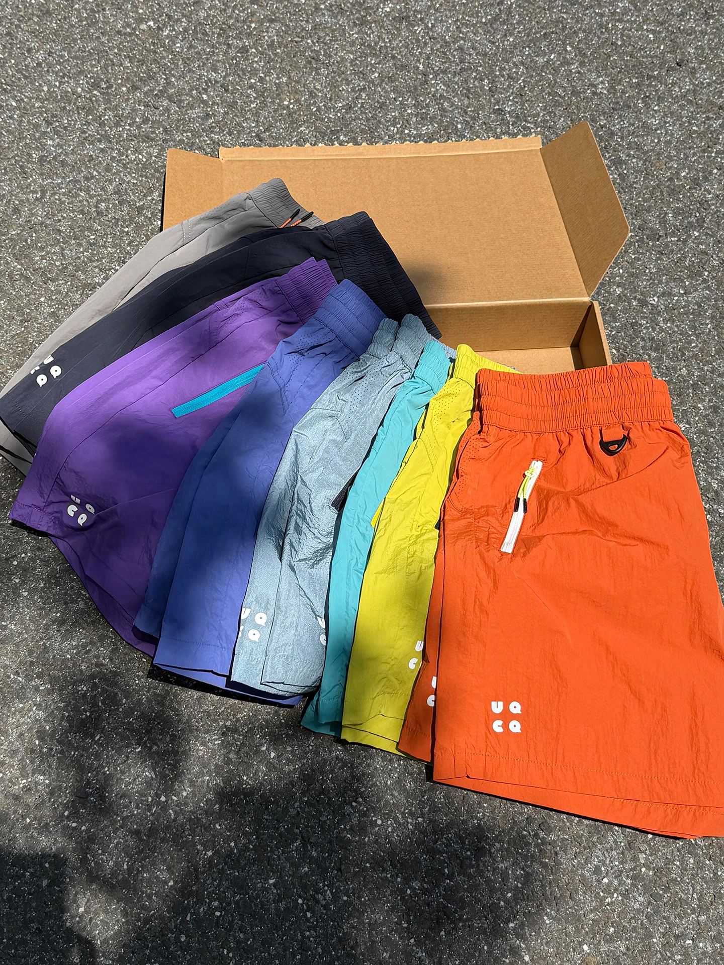 

Quick Dry Outdoor Sports Men's Shorts Ice Silk Beach Pants Waterproof Cycling Suit Five-Quarter Length Low Waist Standard Fit
