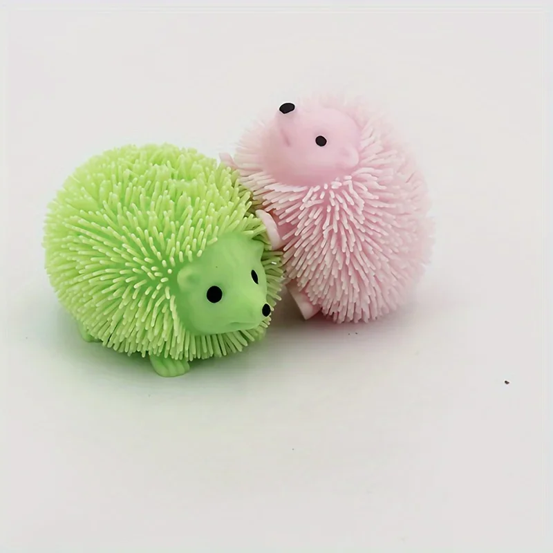 1pc Pinch Funny Cute Doll Toy Hedgehog Squeeze Ball Glitter Creative Toy (Random Color)