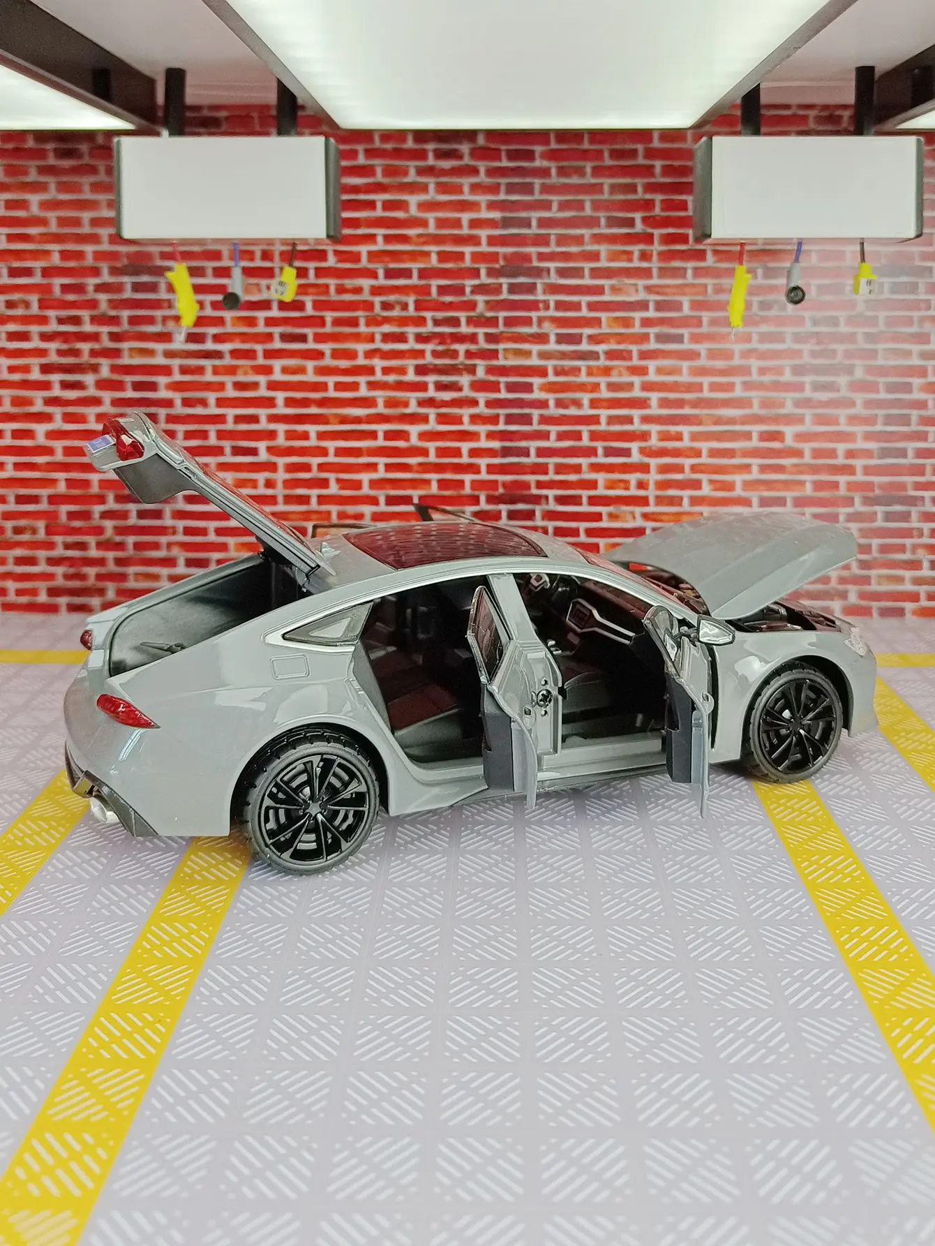 1:24 rs7 sportback liga modelo de carro diecast metal brinquedo veículo simulação som e luz coleção crianças brinquedo presente menino motor