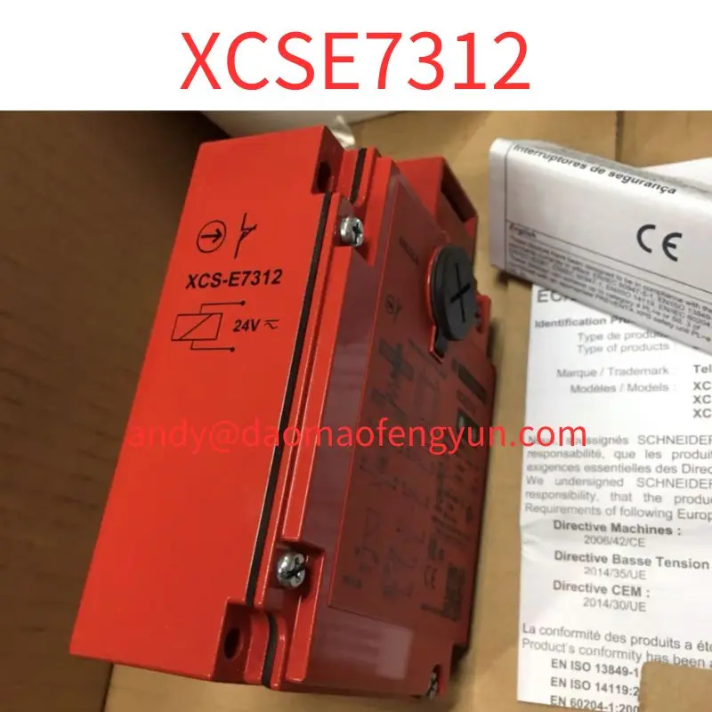 Brand New XCSE7312 XCS electromagnetic coil safety door switch XCS-E7312