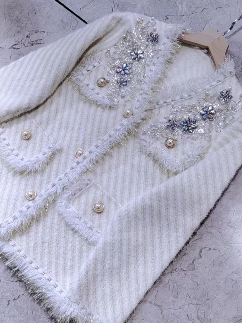 

Trend New 2025 Autumn Winter Warm Sweater Knitwear Cardigan Coat For Women V-neck Long Sleeve Sweaters Outwear Knitted Jacket