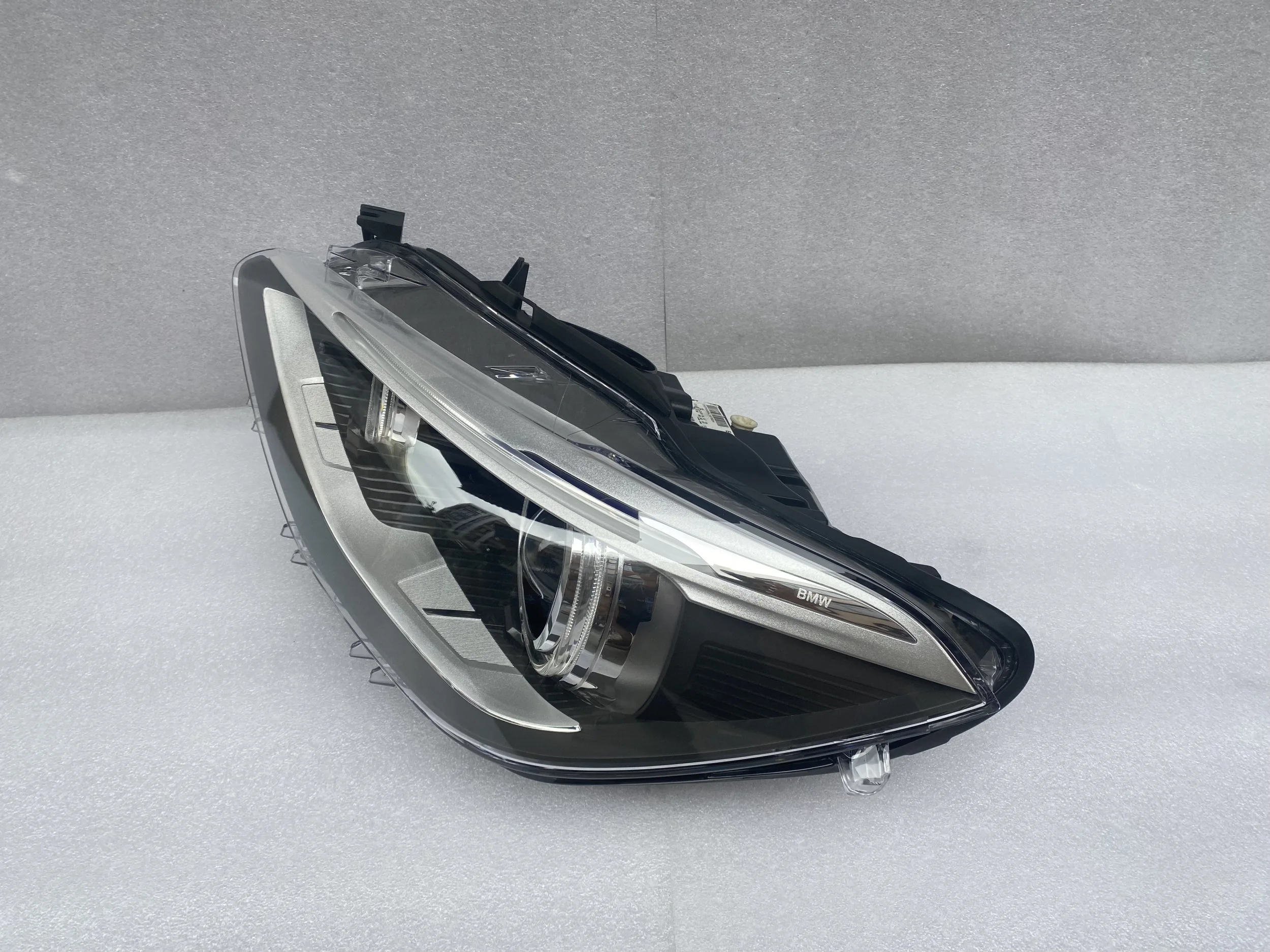 F20 Headlamp Dual Hernia Lamp Original High Quality 2012-2015 Suitable for BMW 1 Series F20 Hernia Headlamp