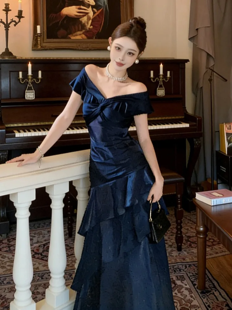 Ele One-Oulder Plea…