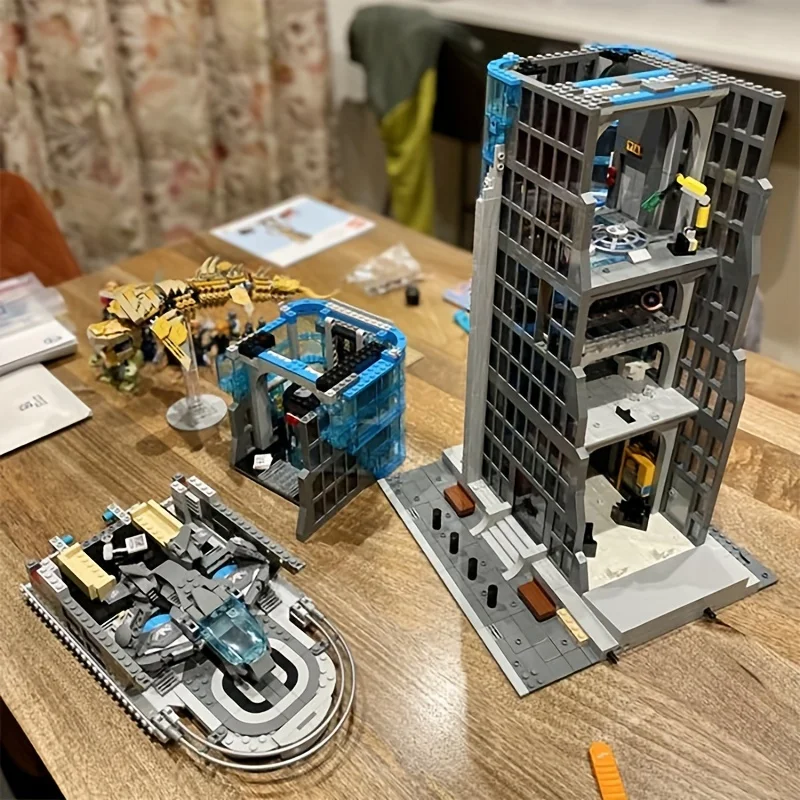 5201PCS Super Hero Tower Building Blocks Model Movie Scene MOC Street View Bricks Toys Home Ornaments Kids Toys Holiday Gifts