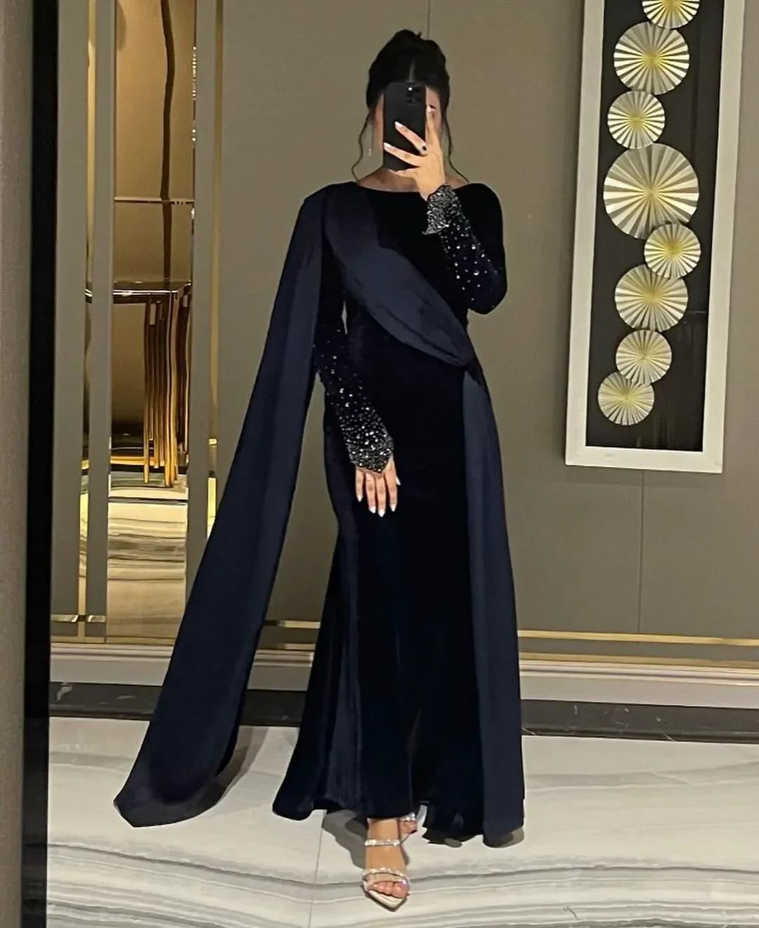 Customized Exquisite Arabic Dubai Prom Dresses Navy Blue Mermaid Evening Gown Beadings Long Sleeve Womens Formal Prom Dress 2024