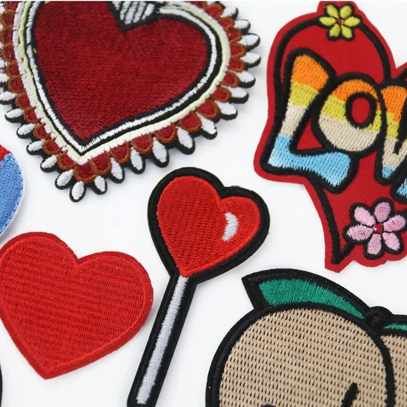 مبيعات المصنع مباشرة بقعة ختم الصبي رسالة حب الحب لاصق القماش ملصق ملابس الأطفال والاكسسوارات شارة