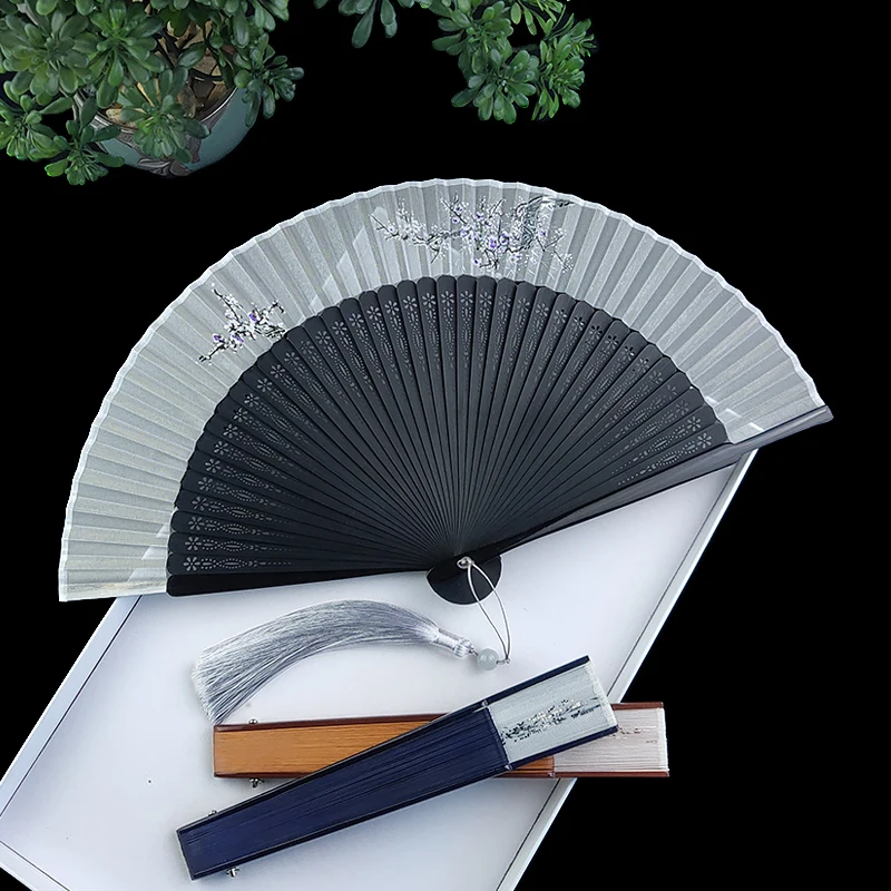 The product can be customized. Folding Fan Women's Chinoiserie Ancient Classic Summer Portable Folding Color