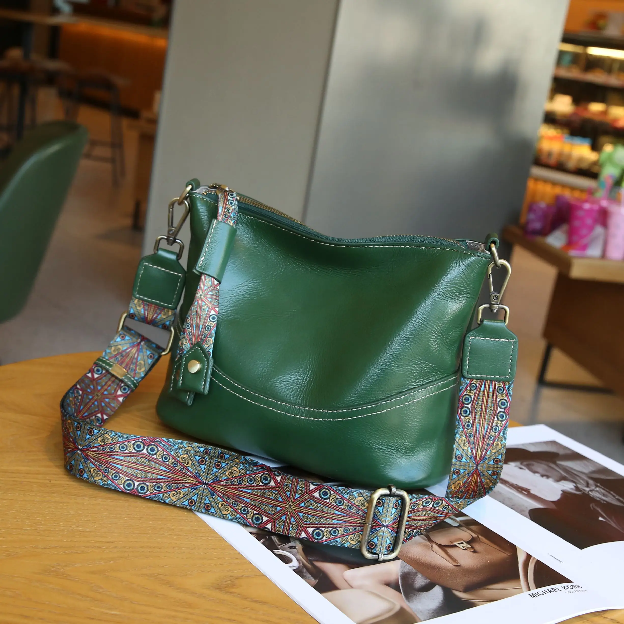 

Genuine Grade Leather Women's Shoulder Crossbody Bags Luxury Designer Brand Grils Purses Bag Cowhide Female Bucket Bag for Woman