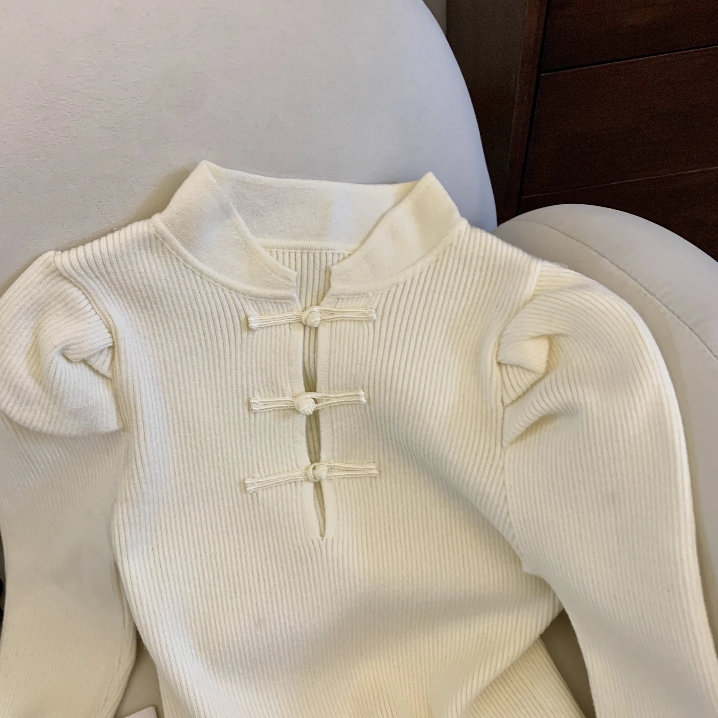 Women's Apricot Vintage Button Sweater New Chinese Style Elegant Slit Autumn And Winter High-End Knitted Base Shirt Casual Top