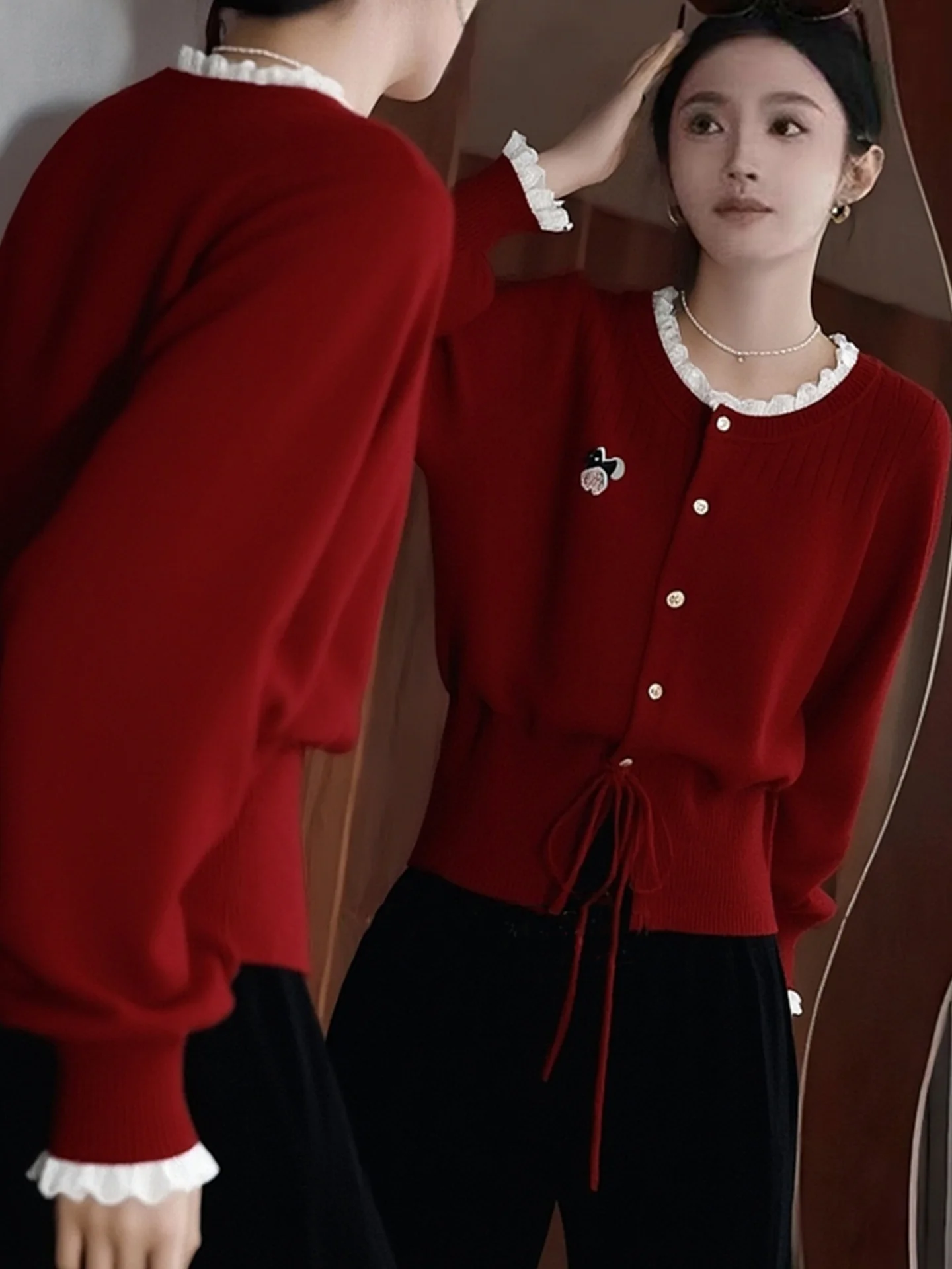 Koreanischer Sle Red Lace Trim Camere Knitwear Long Sve Waist Cinched Top Faionable Winter Faion Damenpullover