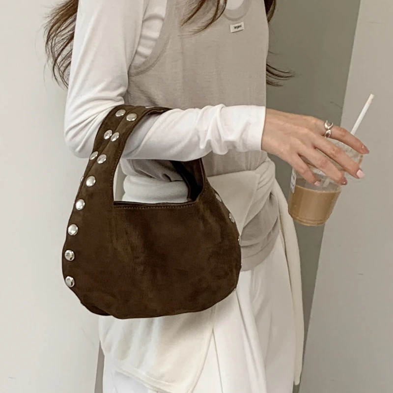 New Fashionable Retro Work and Commuting Bag Soft Pu Leather Moon-shaped Rivet Design Wide Shoulder Strap Handbag Sac A Main