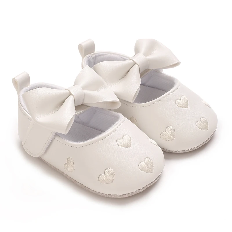 Cute Spring And Autumn 0-18M Baby Shoes PU Love Embellished Cloth Bottom Anti Slip Princess Shoes For Infants And Toddlers