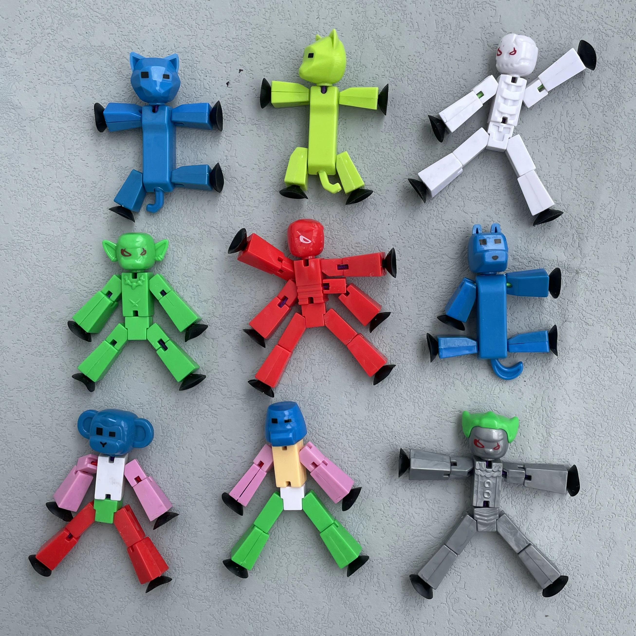 3 szt. 8cm lepkie figurki figurka robota z plastikową figurka zwierzęcia Stikbot