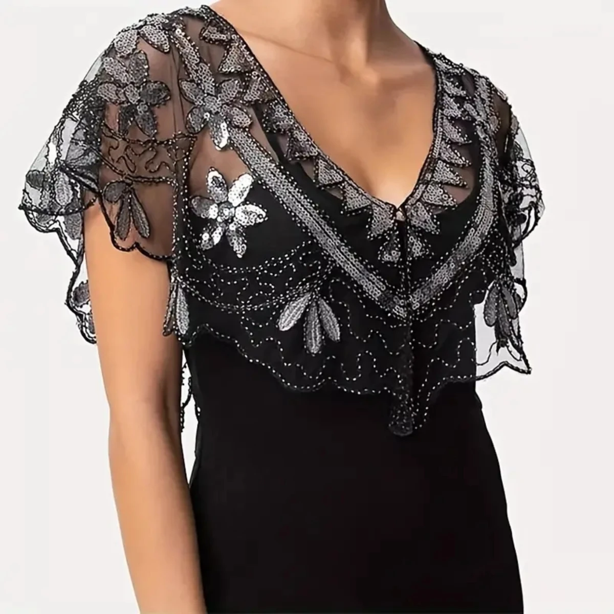 Elegant 1920s Vintage Sequin Beaded Shawl Boho Chic Flapper Cape Wrap for Women Perfect for Parties and Festivals