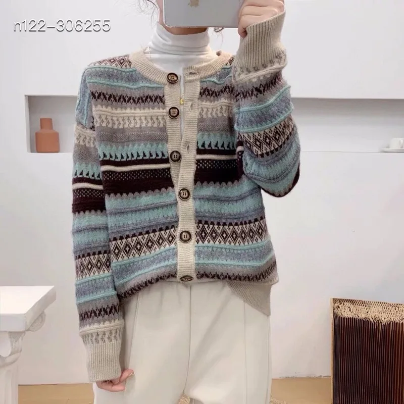 

2023 Autumn New Korean Female Cardigan Loose Retro Color Woven Jacquard Thick Warm Knitted Sweater Striped Buttons Jacket Women