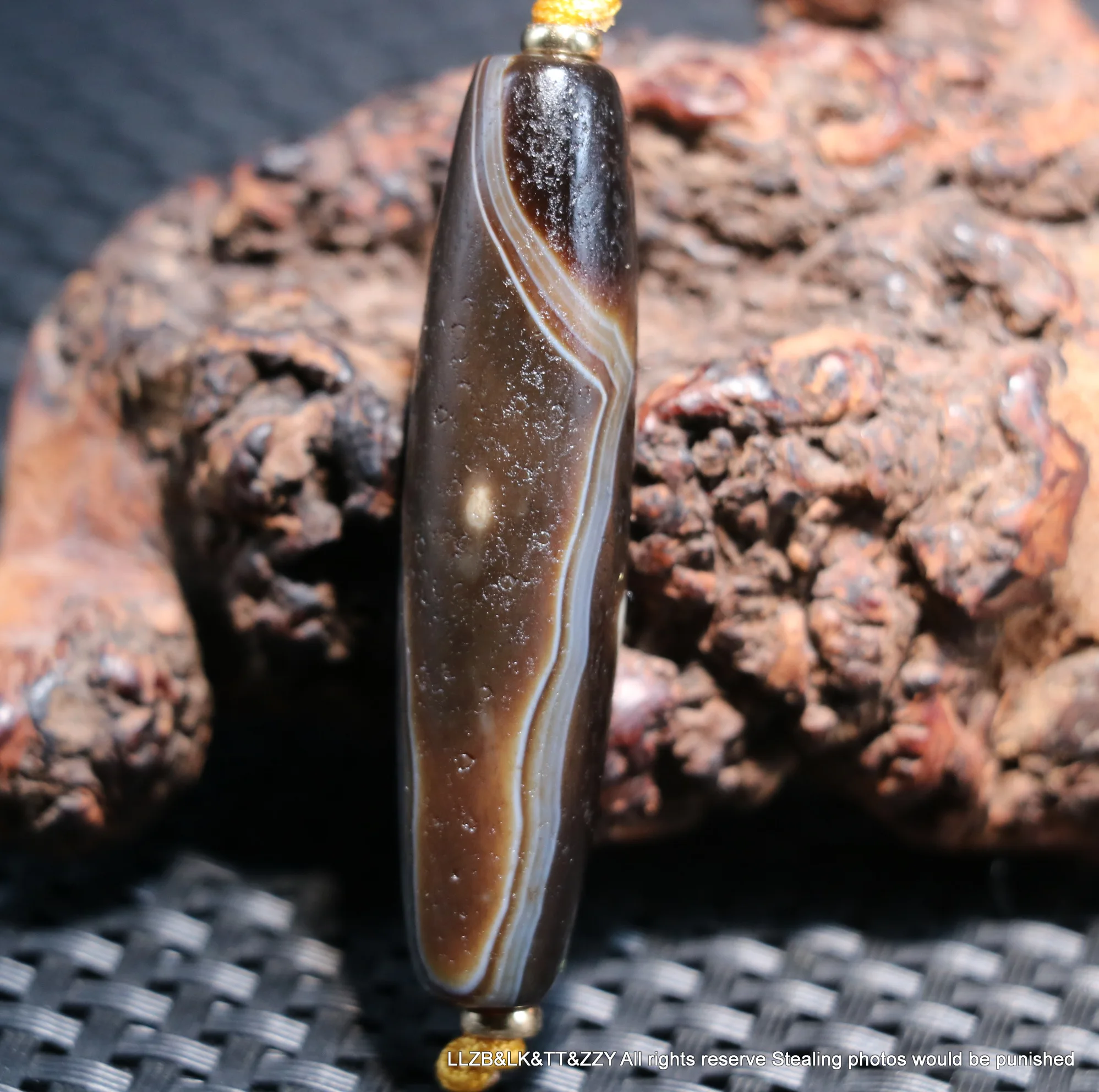 Treasure Power Magic Energy Tibetan Old Agate OM Wishing Word Natural Silkworm Line Totem dZi Bead Amulet  Timestown UPD1210A