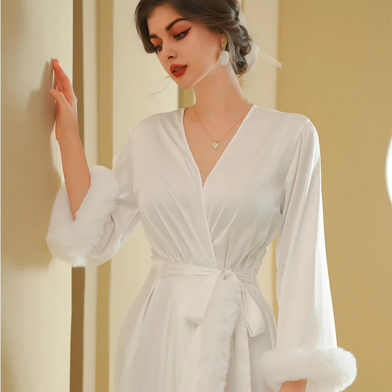 Lady Elegant Feather Trim Kimono Bathrobe Intimate Lingerie Satin Nightwear White Wedding Robe Bride Moring Gown Sleepwear